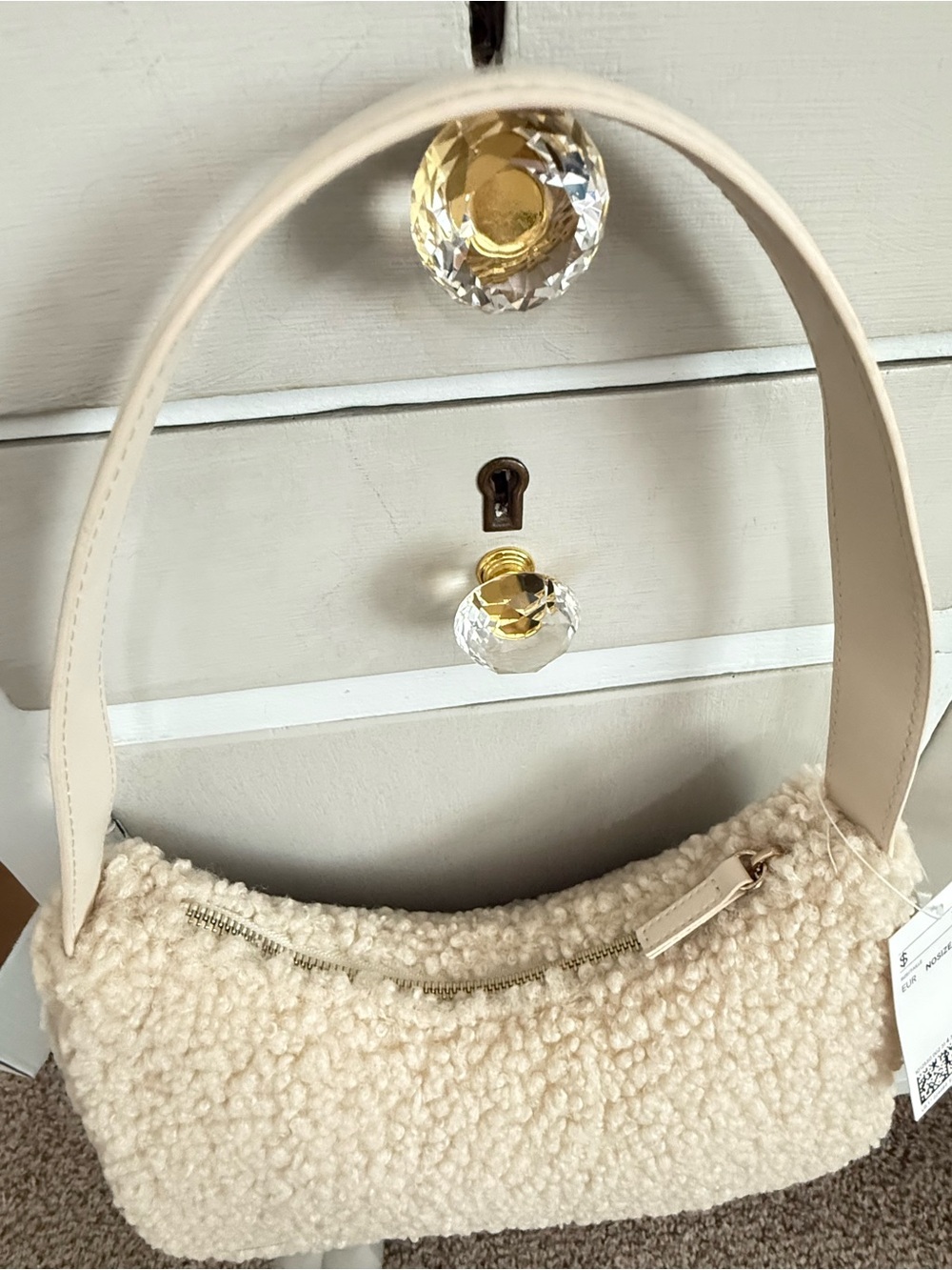 H&M Cream Teddy Fur Fluffy Shoulder Bag Baguette - Picture 3 of 15